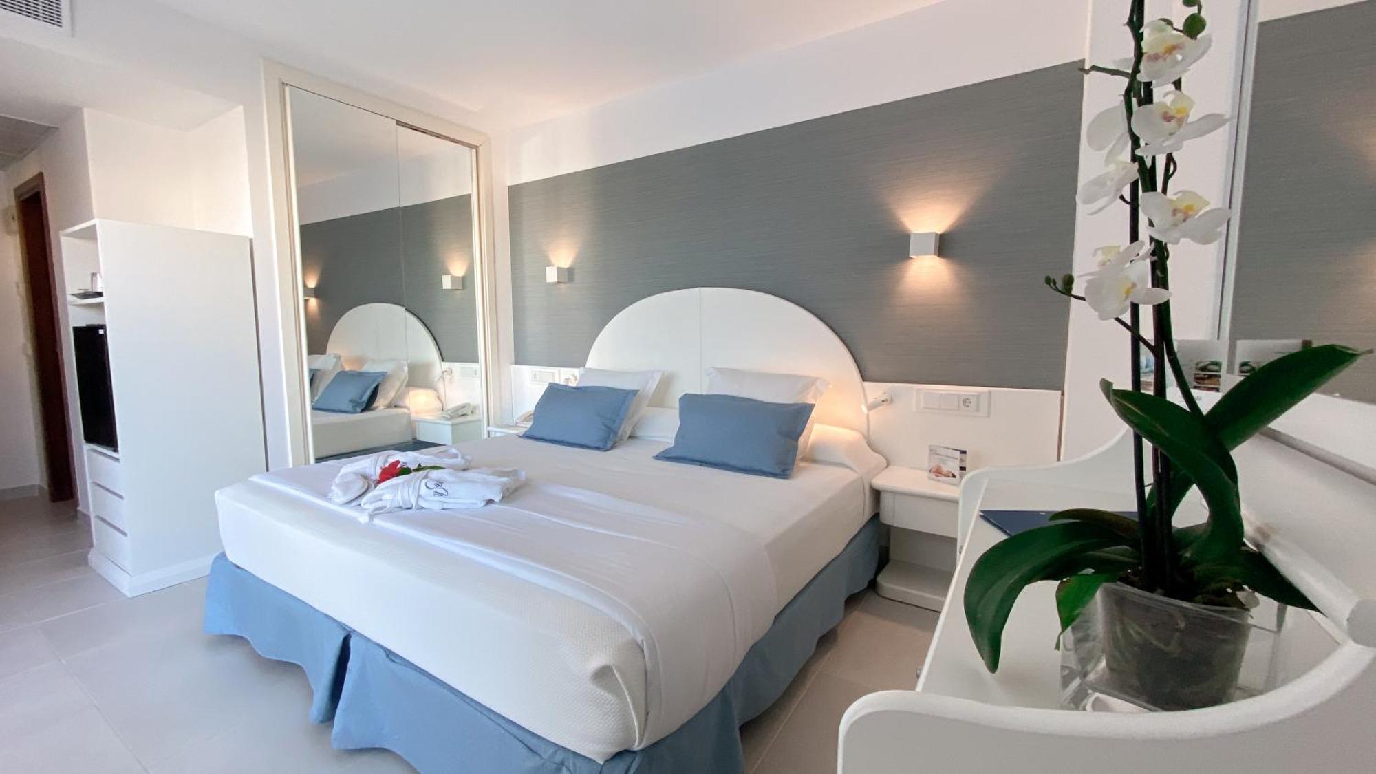Reverence Life Hotel - Adults Only 산타 폰사 객실 사진